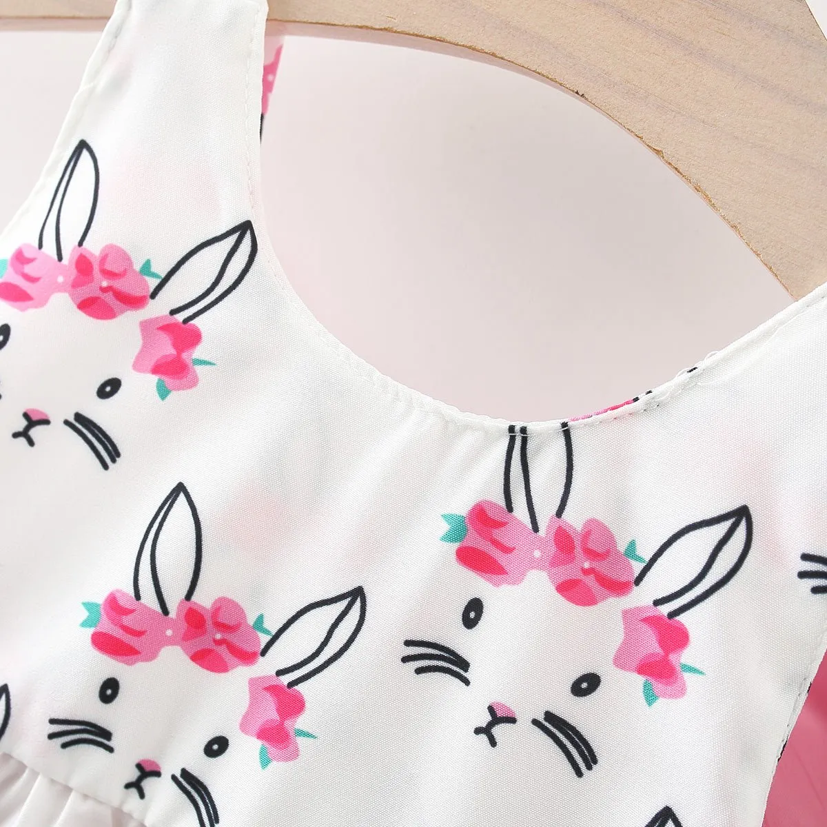 2pcs Baby Girl Bow Front Pretty Rabbit Print Tank Dress & Hat Set