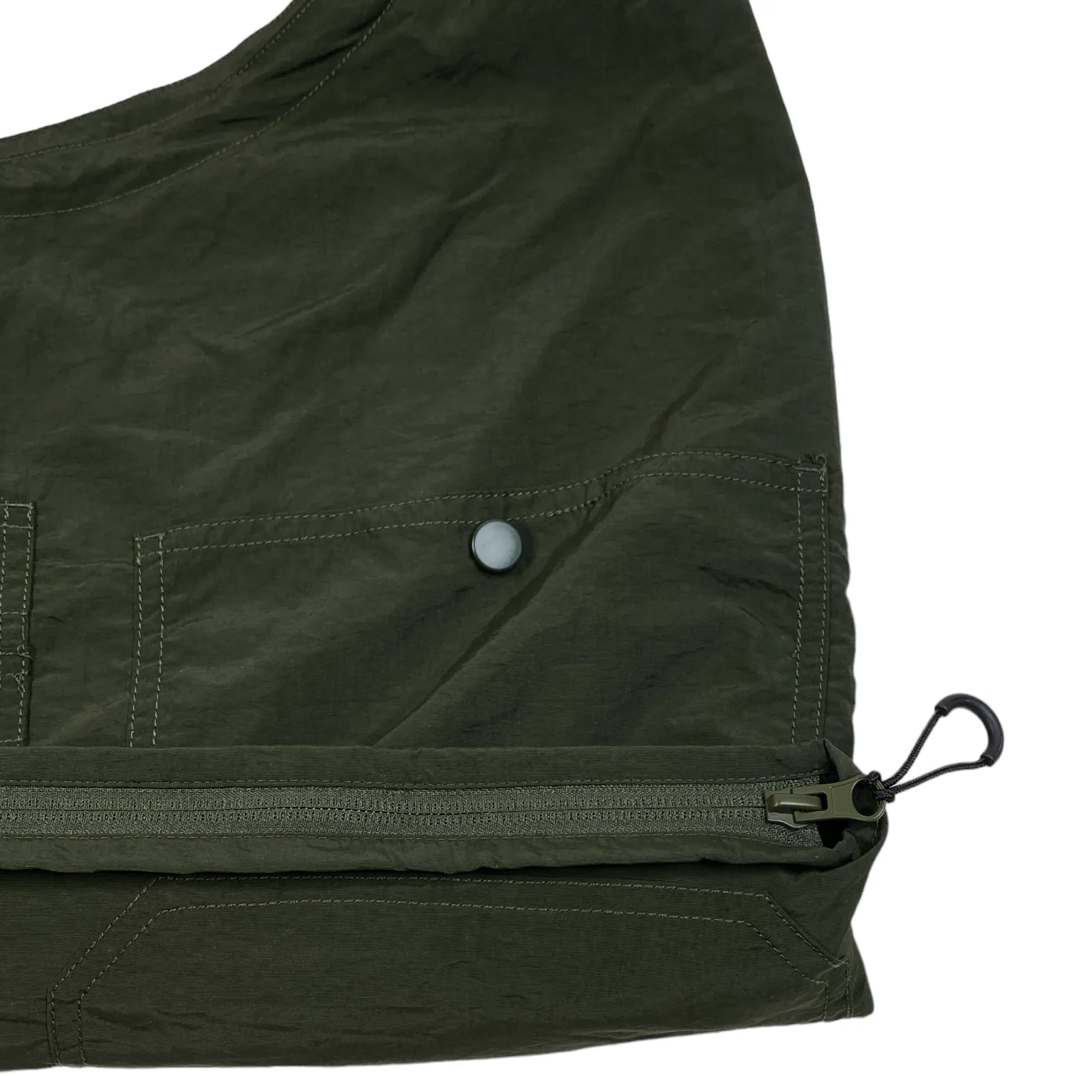 Convertible tote bag tactical vest
