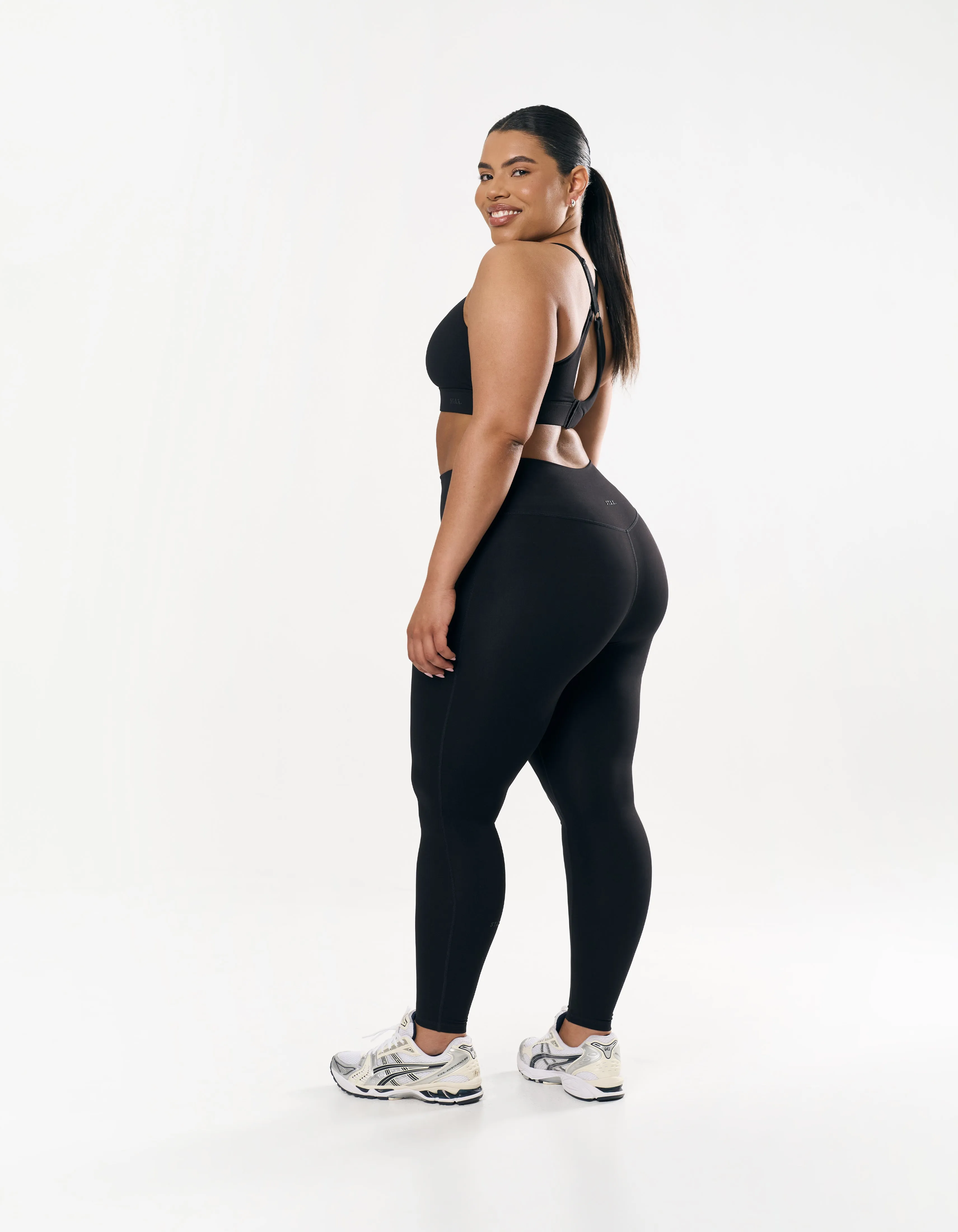 Low Cut Adapt Crop NANDEX - Black
