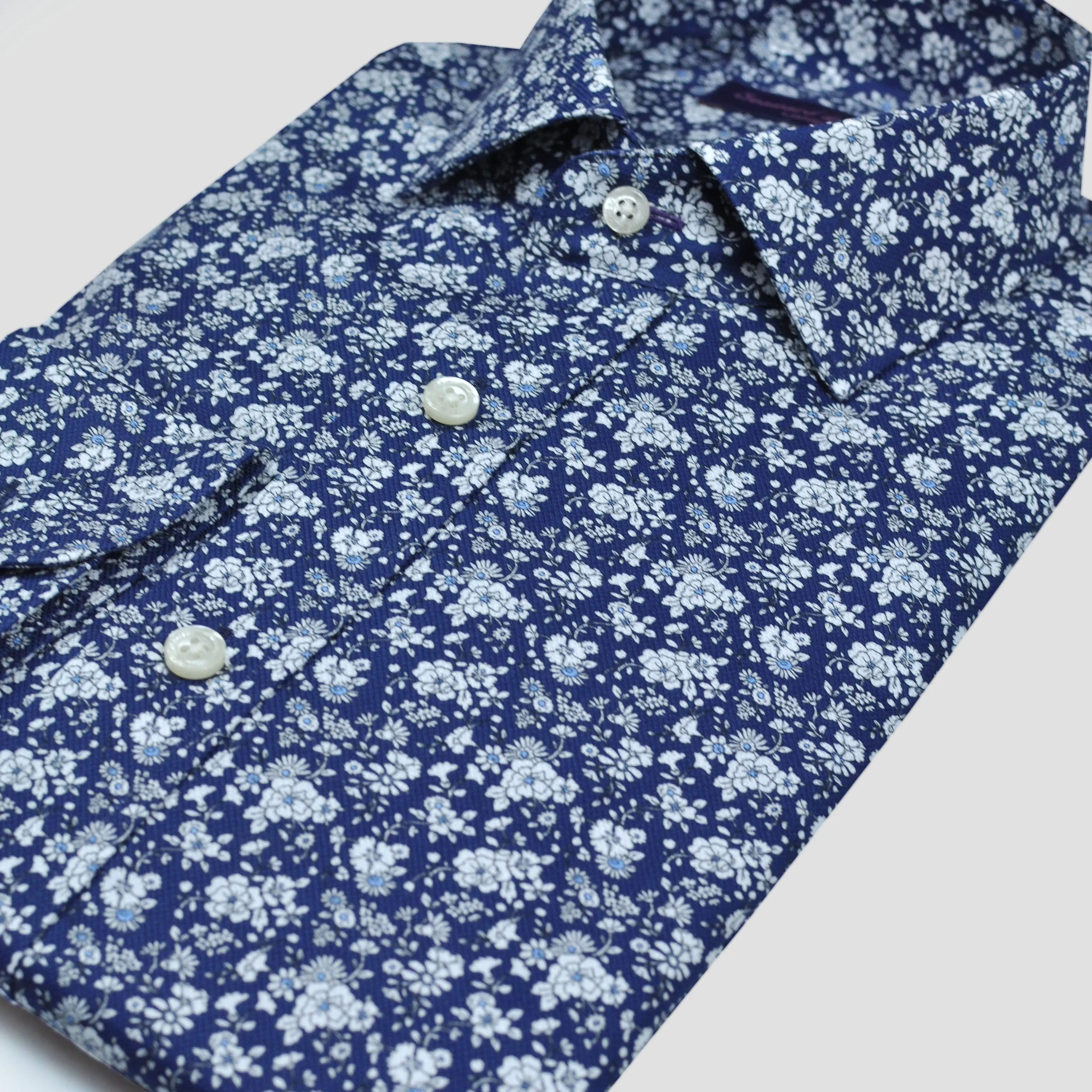 Neat Flowery Spread Collar Shirt in Blue