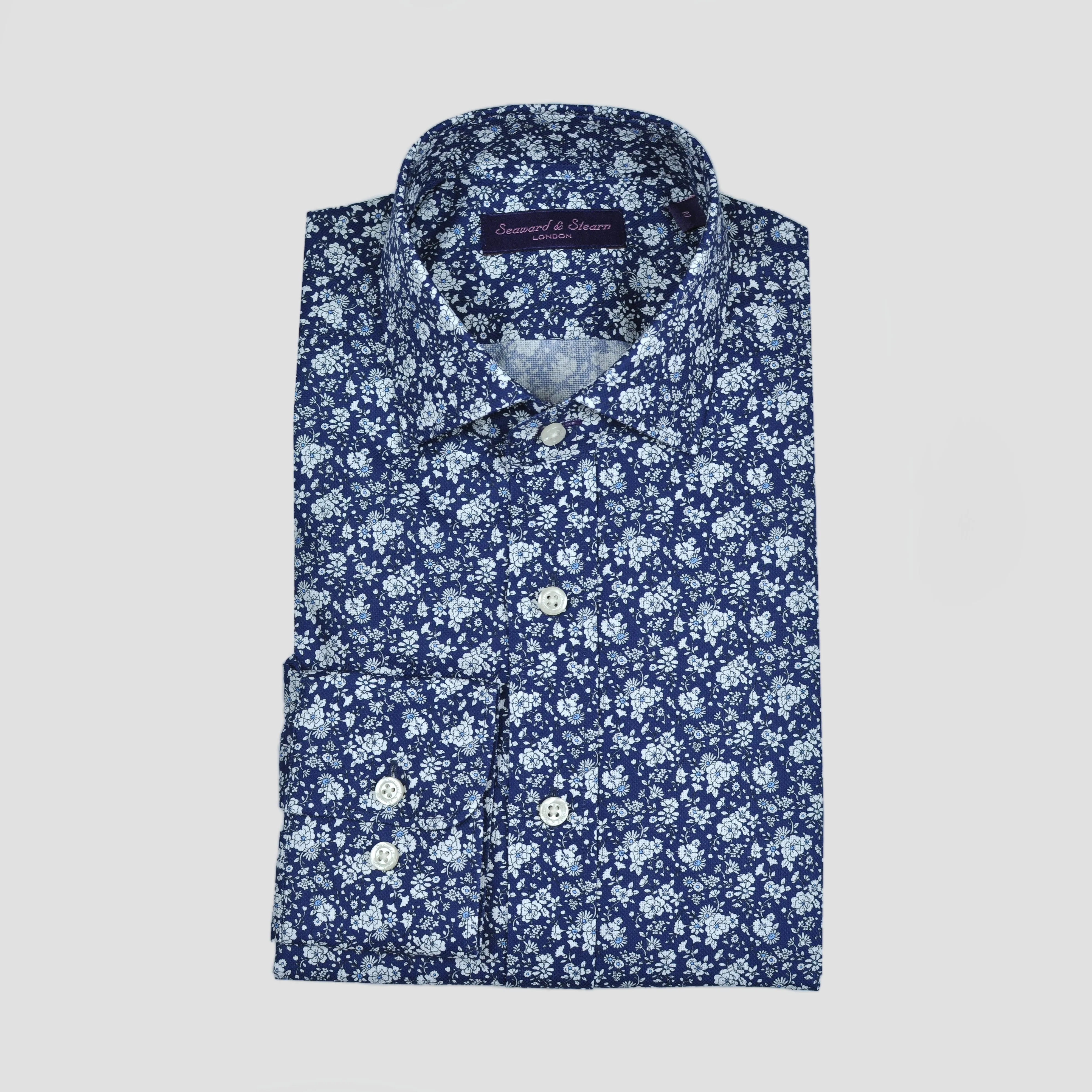 Neat Flowery Spread Collar Shirt in Blue