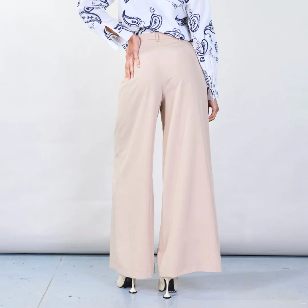 Pleated tailored trousers wholesale