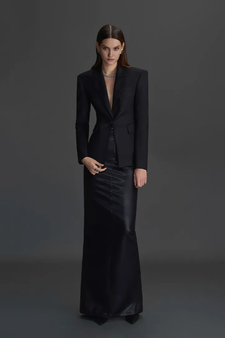 Tailored Single Breasted Slim Fit Black Blazer