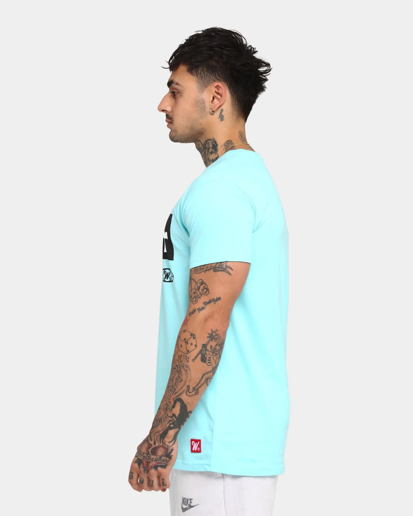 WNDRR Men's Manifest Custom Fit Short Sleeve T-Shirt Light Blue