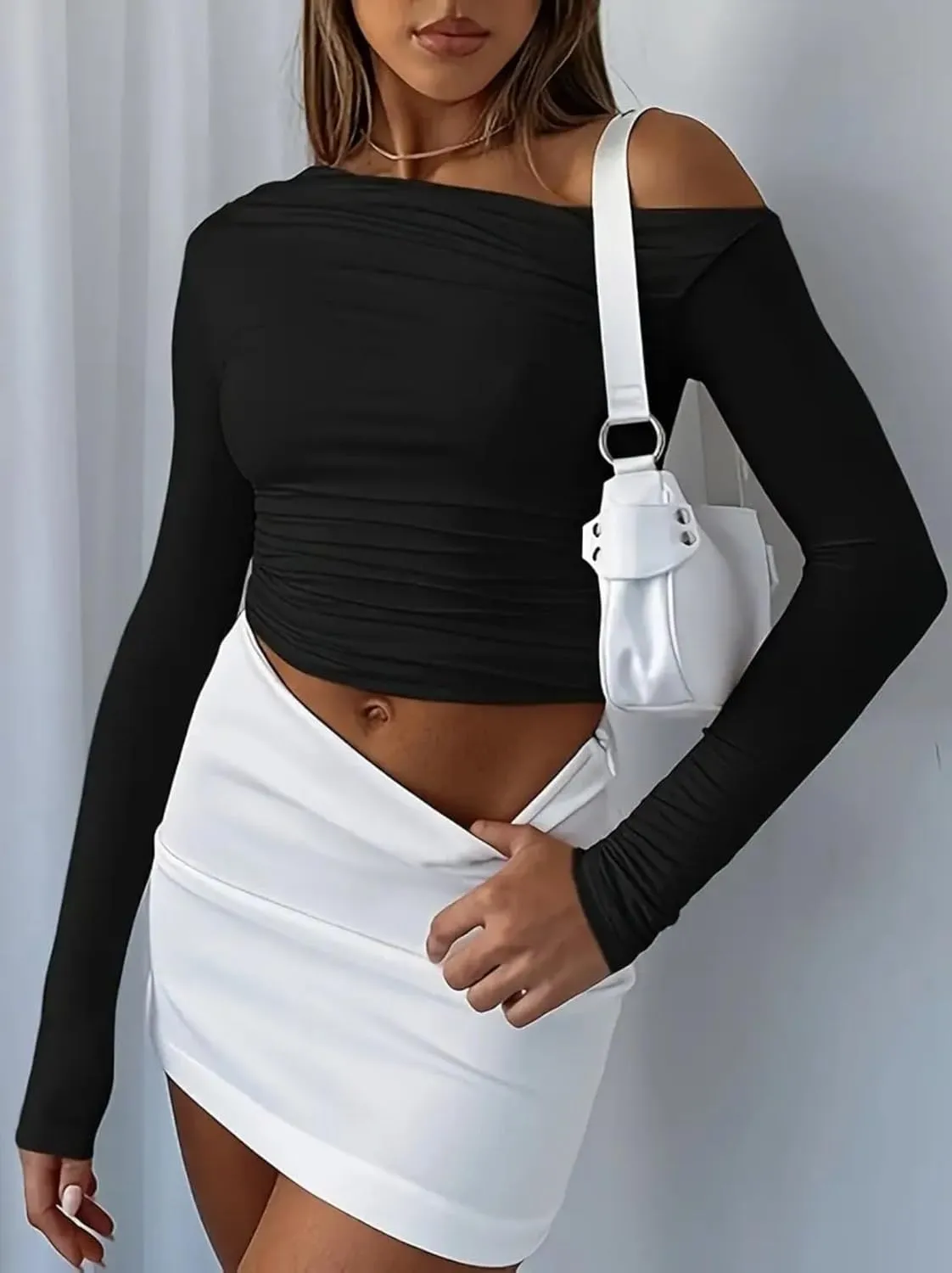Zeagoo Womens Long Sleeve Off The Shoulder Casual Crop Tops Boat Neck Going Out Slim Fit Y2K T Shirts 2024